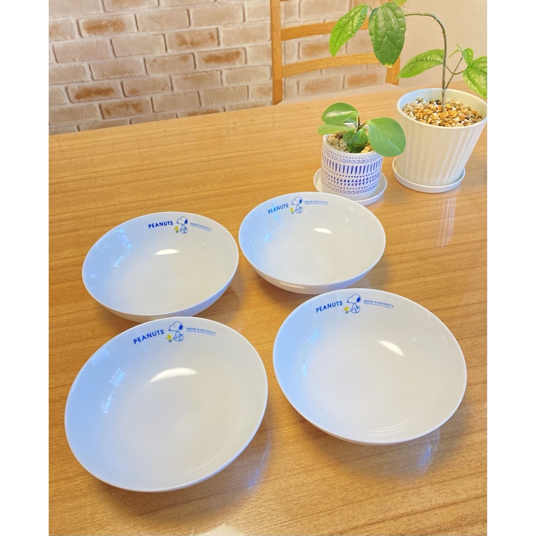 新品♡Snoopy & WOODSTOOK スヌーピー ボウル皿 4枚セット♡ インテリア/住まい/日用品のキッチン/食器(食器)の商品写真