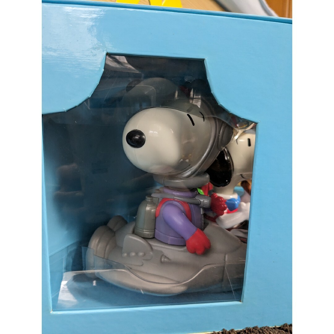 SNOOPY(スヌーピー)のマクドナルド　ハッピーセット　コレクターキット限定BOX スヌーピー エンタメ/ホビーのおもちゃ/ぬいぐるみ(キャラクターグッズ)の商品写真