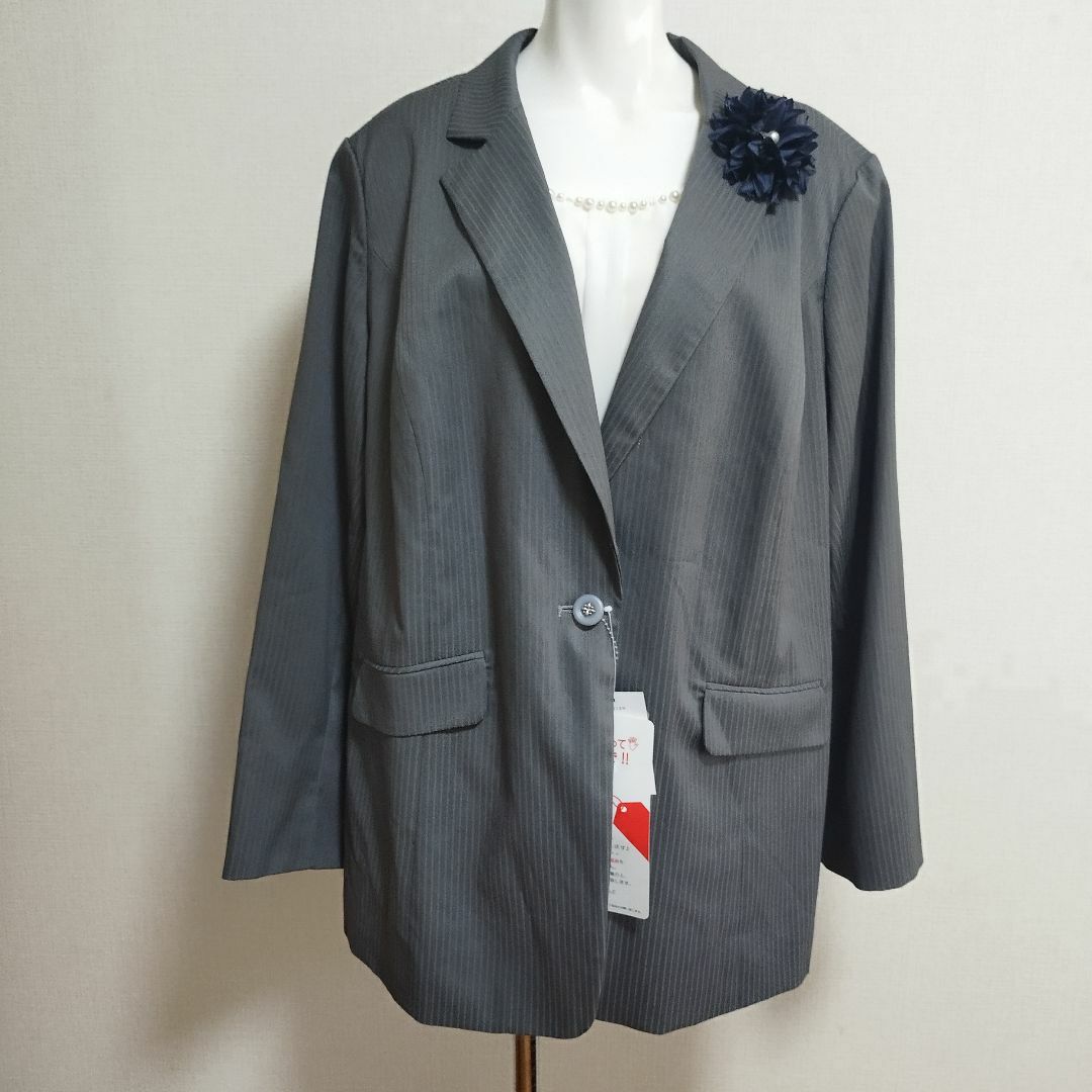 ニッセン(ニッセン)の新品　38ABR大きいサイズ シュクル 礼服 式服 卒業式テーラードジャケット  レディースのジャケット/アウター(テーラードジャケット)の商品写真