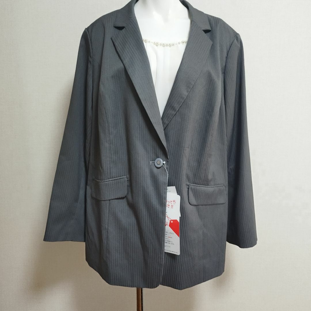 ニッセン(ニッセン)の新品　38ABR大きいサイズ シュクル 礼服 式服 卒業式テーラードジャケット  レディースのジャケット/アウター(テーラードジャケット)の商品写真