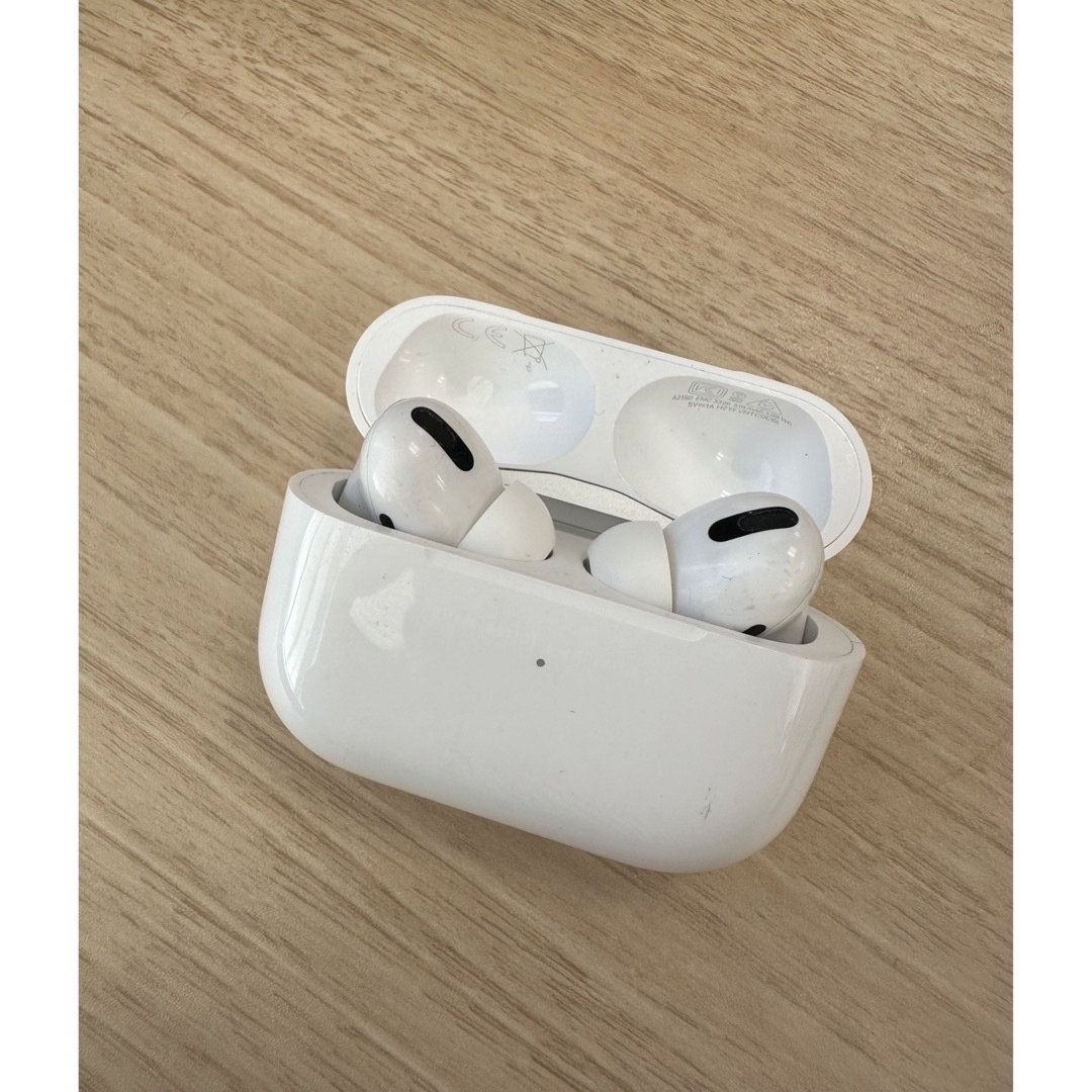オーディオ機器apple airpods pro(箱、充電器、ケーブル付き)