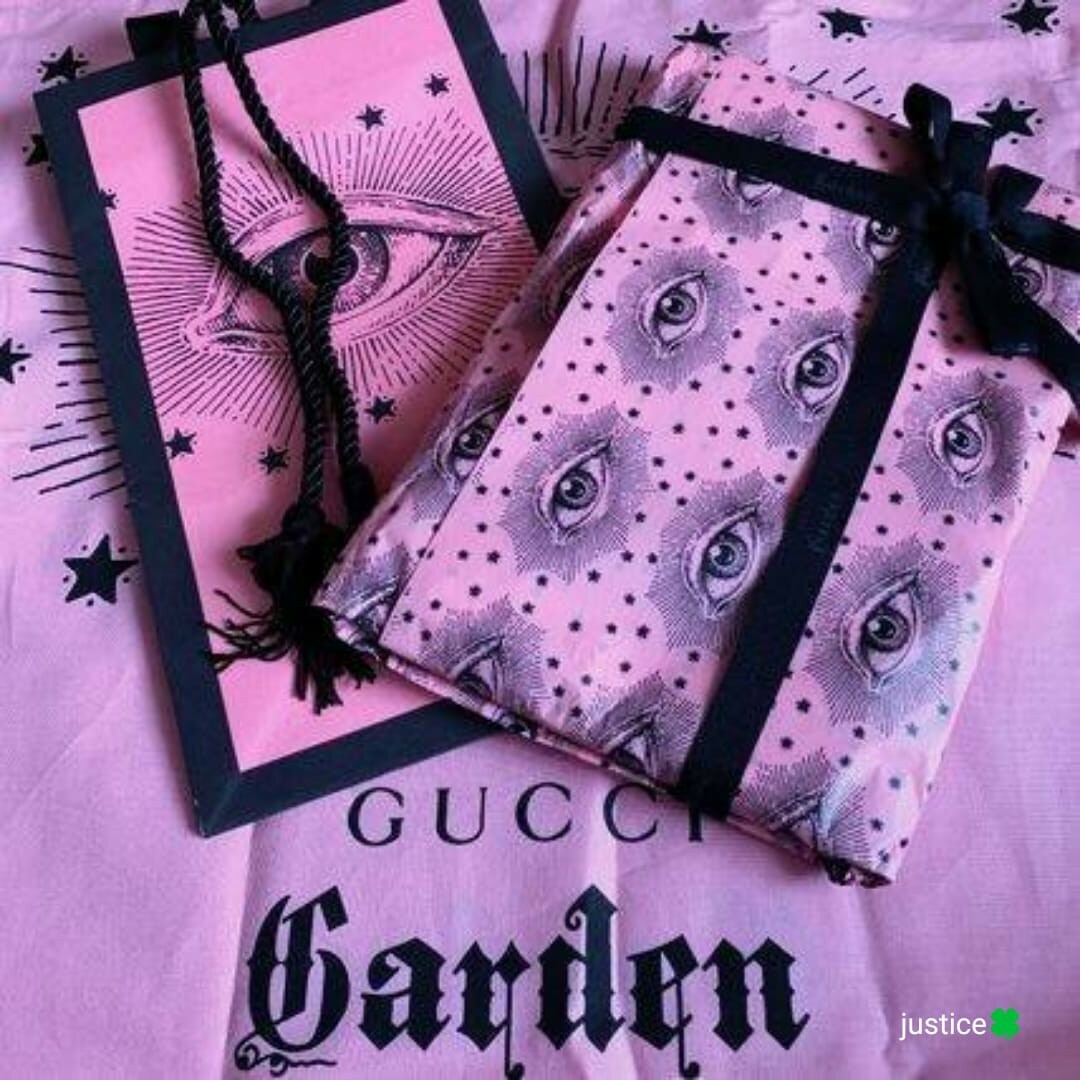 Gucci(グッチ)の非常に入手困難‼️【日本未入荷・限定品】GUCCIノート付きトート レディースのバッグ(トートバッグ)の商品写真