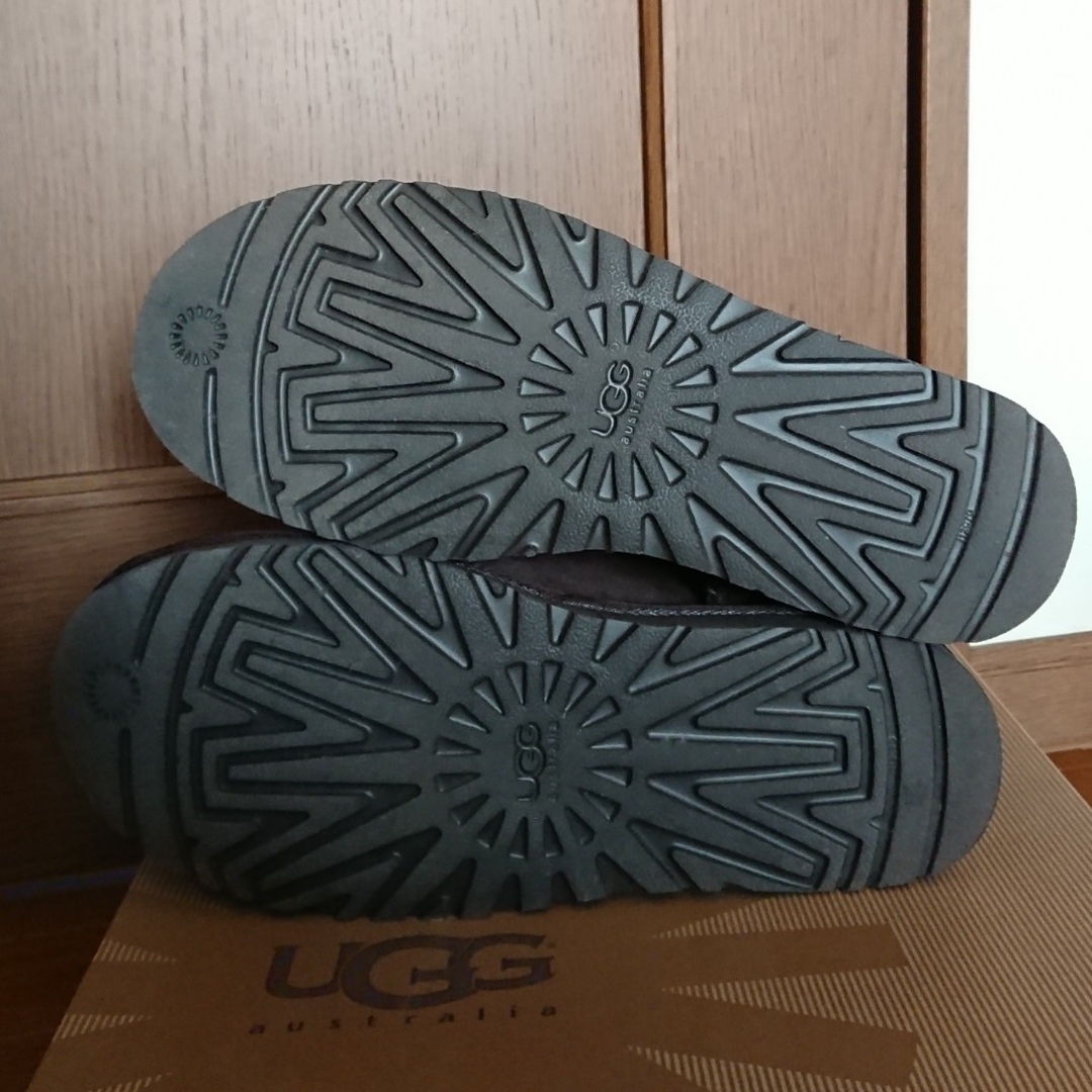 UGG AUSTRALIA(アグオーストラリア)のＵＧＧ australia  ショートブーツ 25㎝ レディースの靴/シューズ(ブーツ)の商品写真