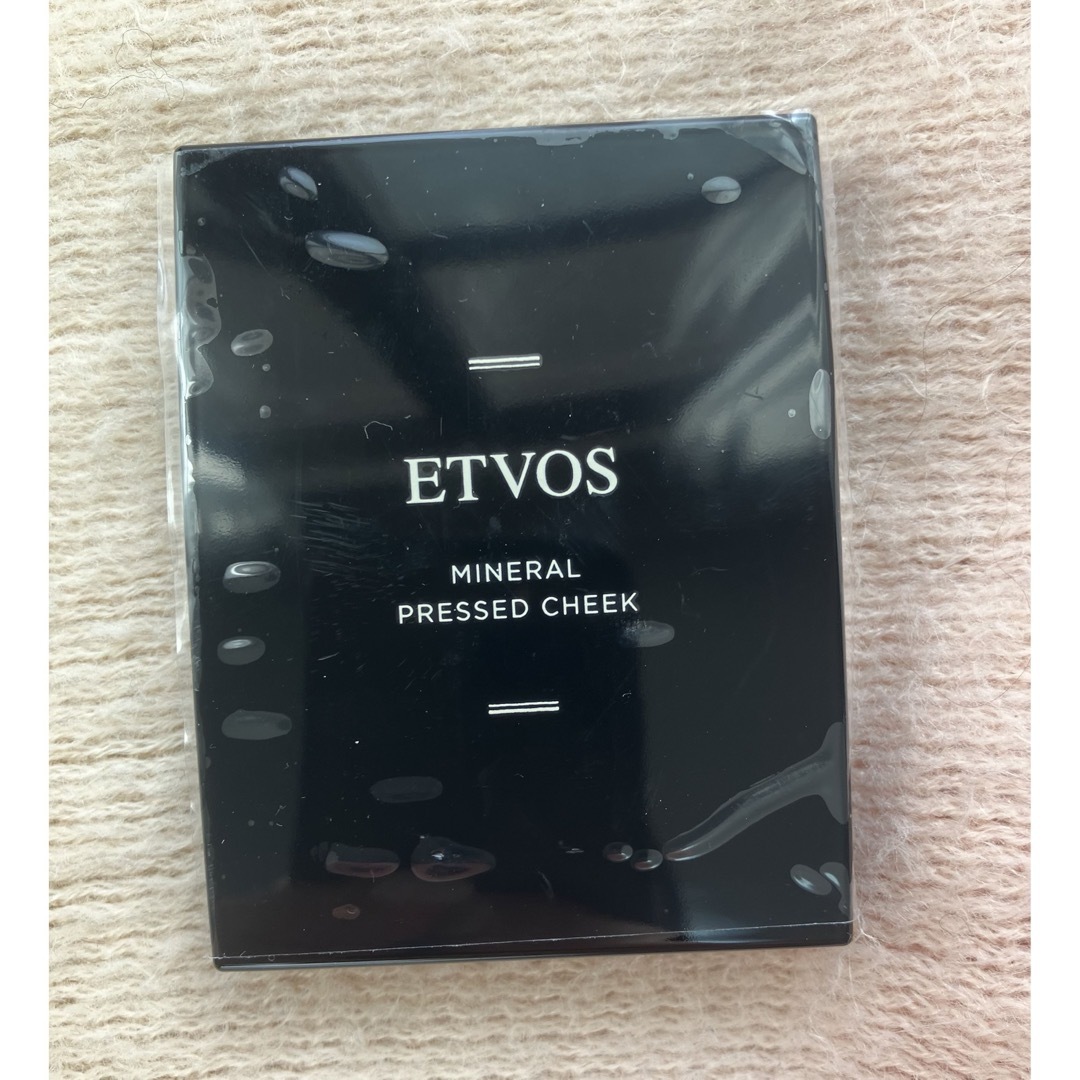 ETVOS(エトヴォス)のエトヴォス ミネラルプレストチーク サーモンピンク(1コ入) コスメ/美容のベースメイク/化粧品(チーク)の商品写真