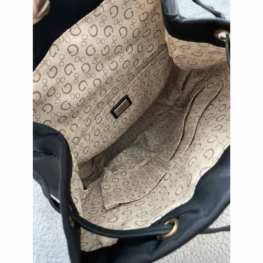 GUESS(ゲス)のGUESS リュック　新品 バックパック レディースのバッグ(リュック/バックパック)の商品写真