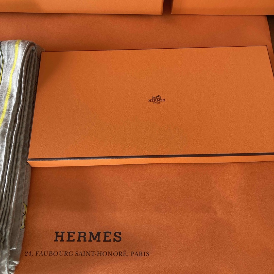 HERMES カシシル　朝の散歩　新品未使用約140㎝×140㎝素材