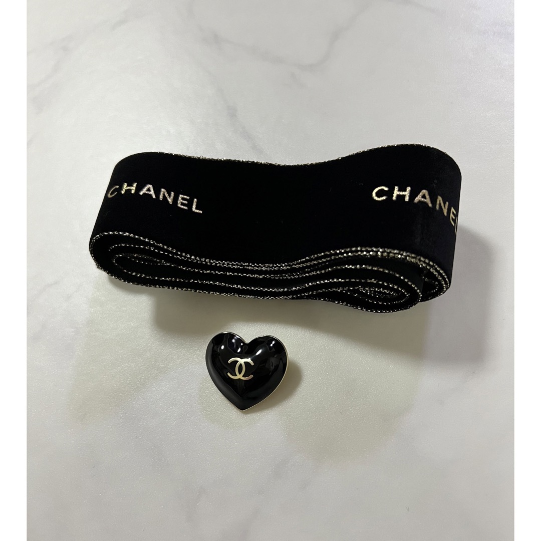 シャネル　CHANEL クリスマスラッピング　チャームハート