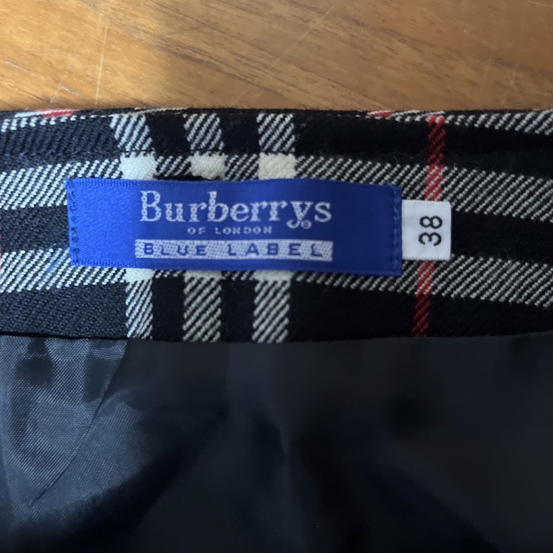 BURBERRY BLUE LABEL(バーバリーブルーレーベル)のバーバリースカート レディースのスカート(ミニスカート)の商品写真