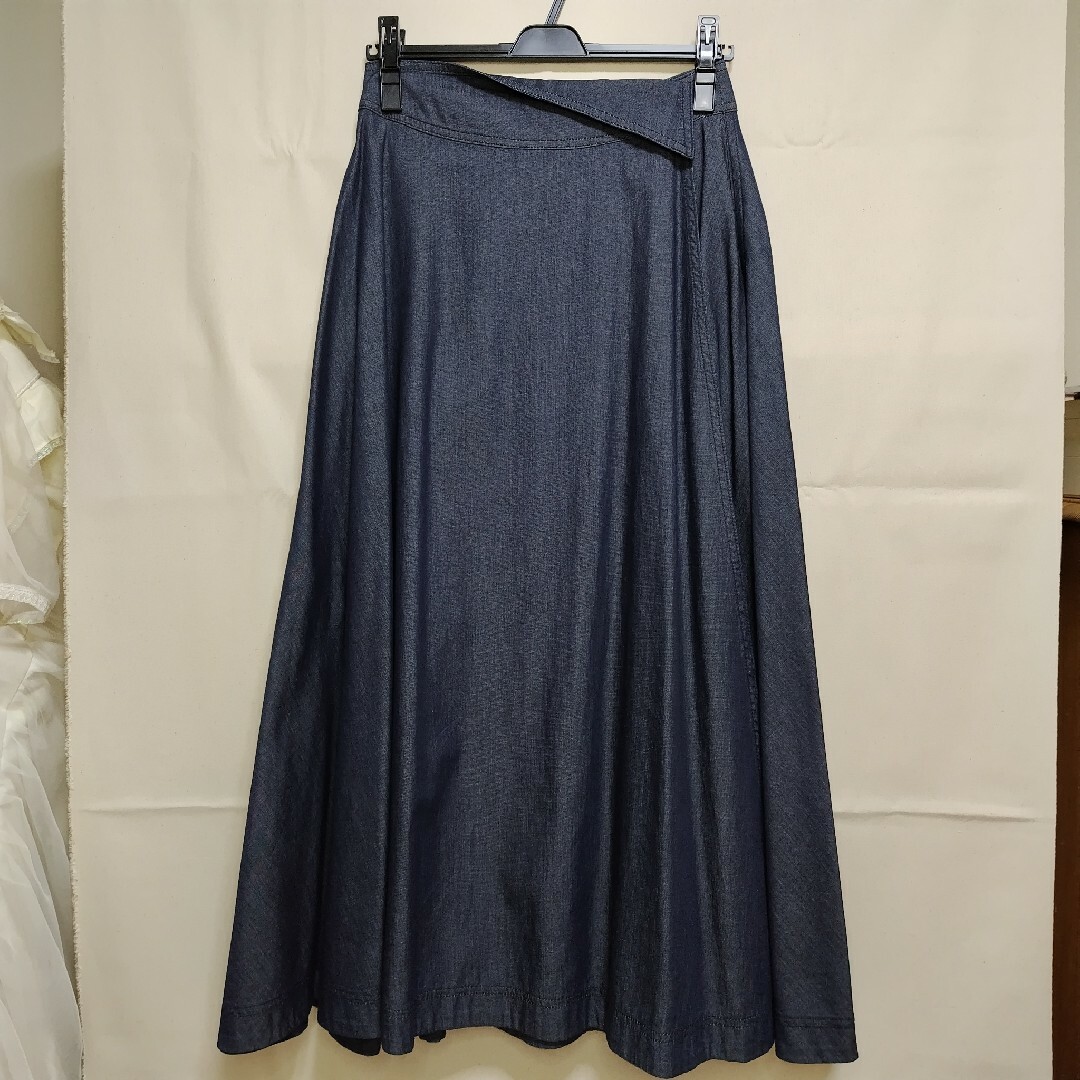 dinos(ディノス)のデニムラップスカート レディースのスカート(ロングスカート)の商品写真
