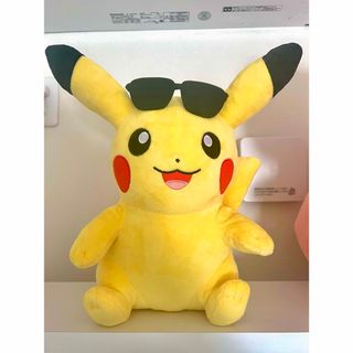 ポケモン(ポケモン)のピカチュウ　ぬいぐるみ　美品(ぬいぐるみ)