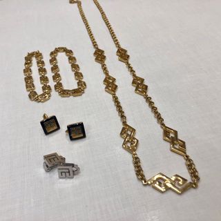 ジバンシィ(GIVENCHY)の◇ジバンシィ　アクセサリー5点セット　まとめ売り◇(ネックレス)