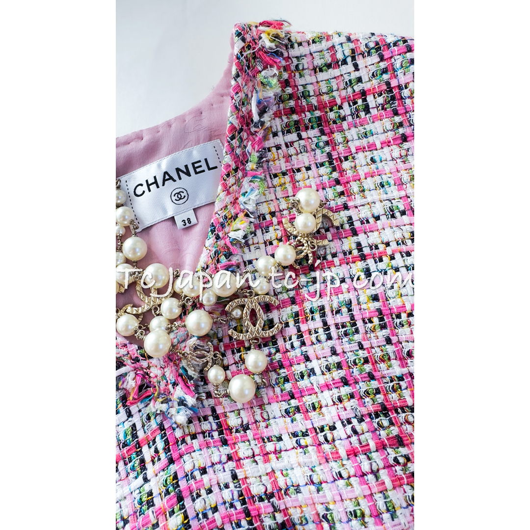 CHANEL - シャネル ワンピース CHANEL 2017 59万 ピンク マルチ CHANEL - シャネル ワンピース CHANEL 2017 59万 ピンク マルチ