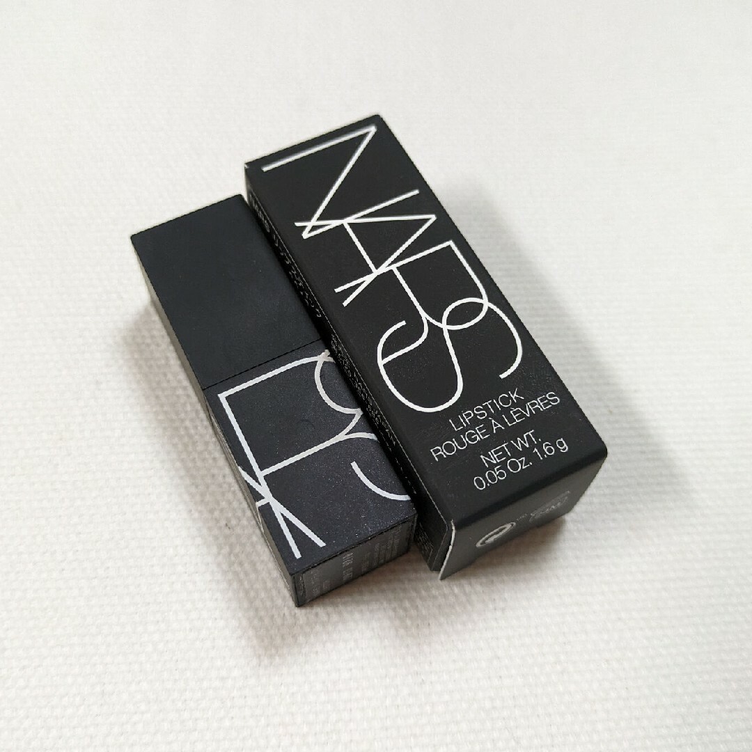 NARS(ナーズ)のnars リップスティック　2913 非売品 コスメ/美容のベースメイク/化粧品(口紅)の商品写真
