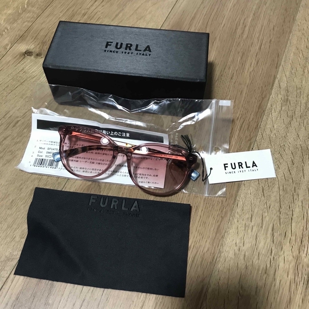 Furla(フルラ)の未使用FURLA サングラス レディースのファッション小物(サングラス/メガネ)の商品写真