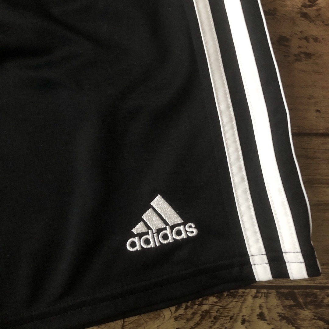 adidas(アディダス)のadidas ハーフパンツ＆Tシャツ キッズ/ベビー/マタニティのキッズ服男の子用(90cm~)(Tシャツ/カットソー)の商品写真