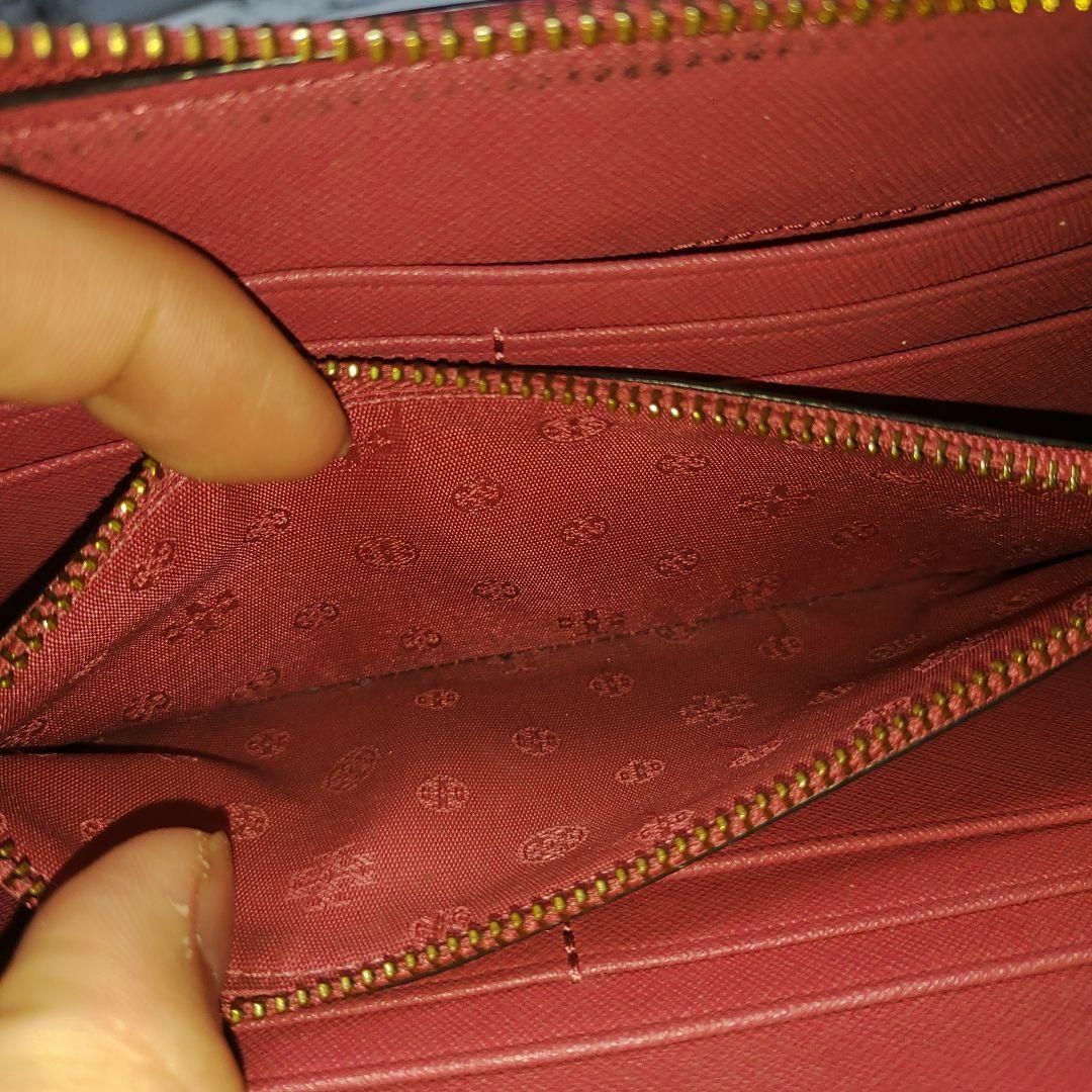 Tory Burch(トリーバーチ)の560超美品　トリーバーチ　長財布　ラウンドファスナー　PVCレザー　エピ　ロゴ レディースのファッション小物(財布)の商品写真