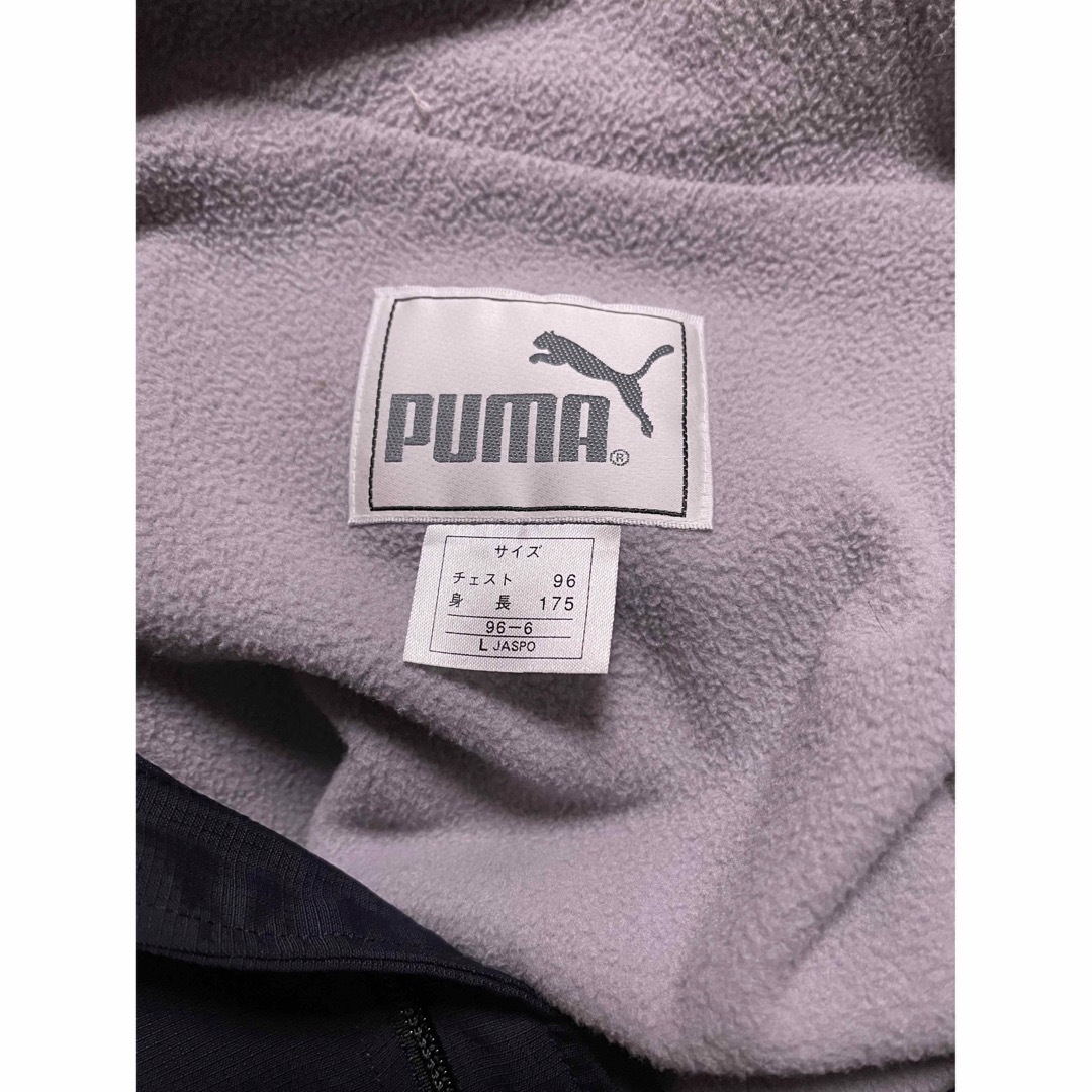 PUMA(プーマ)のメンズ用　美品　PUMA プーマ　裏地フリース　ジャンパー　L ネイビー メンズのジャケット/アウター(ナイロンジャケット)の商品写真