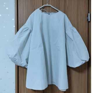 コカ(coca)のテディ様専用　新品　未使用　coca ポワン袖ブラウス(シャツ/ブラウス(長袖/七分))