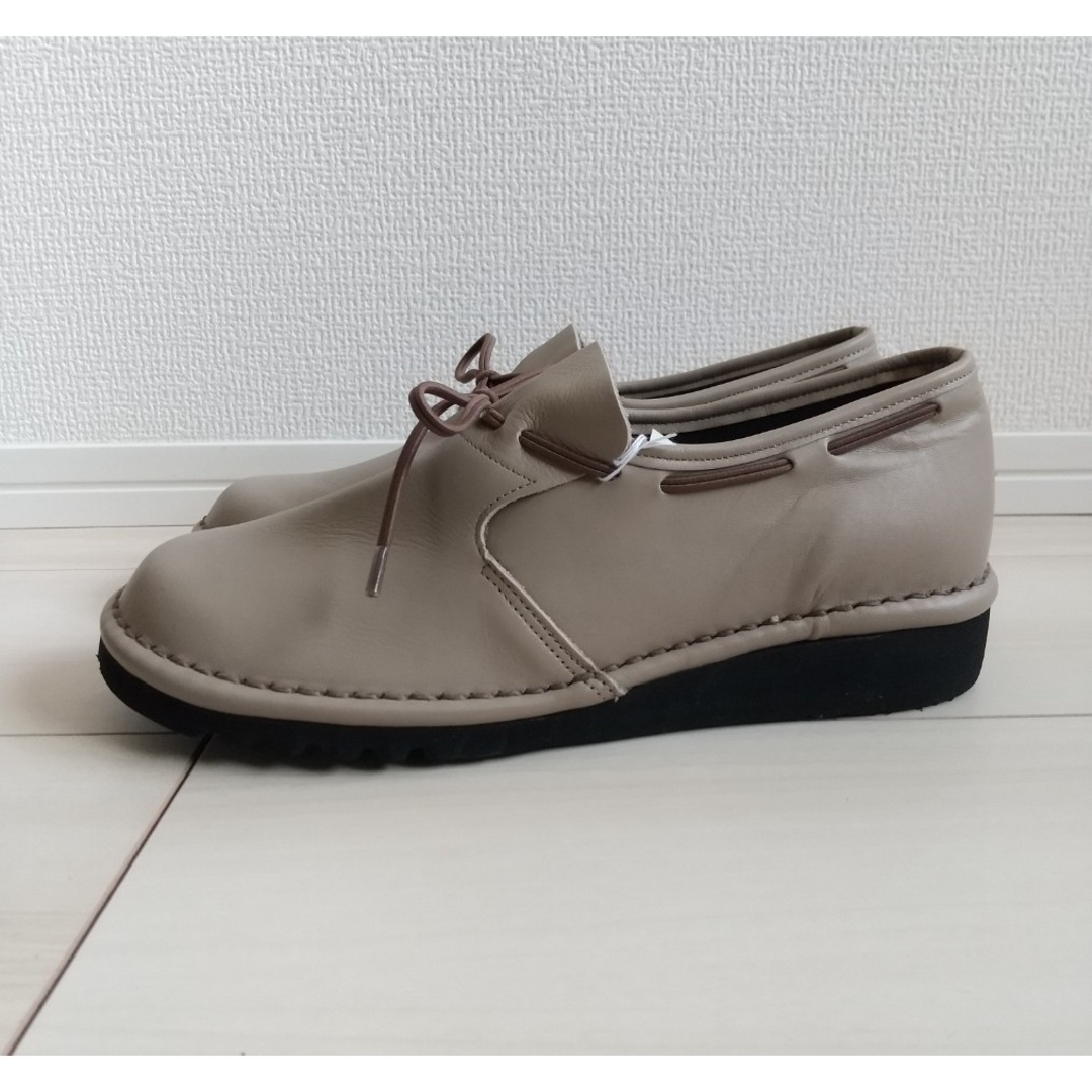（692）Airystep ベージュ シューズ（23.0cm） レディースの靴/シューズ(その他)の商品写真