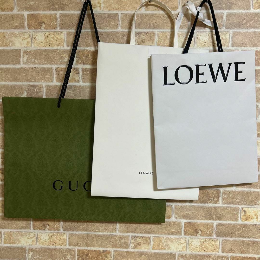 Gucci(グッチ)の【美品】【個別購入可能】紙袋　GUCCI、Lemaire、LOEWE まとめ売り レディースのバッグ(ショップ袋)の商品写真