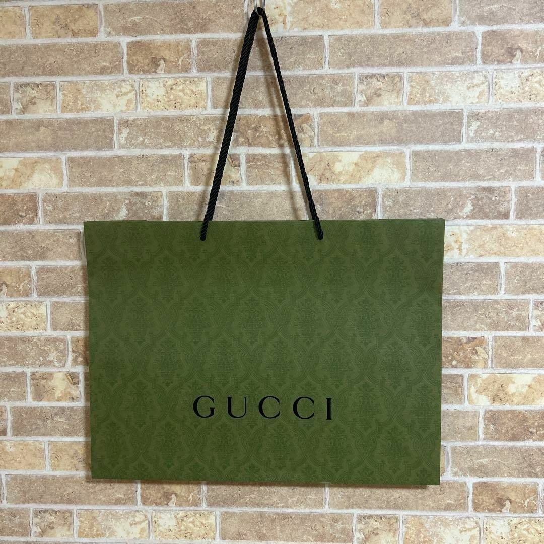 Gucci(グッチ)の【美品】【個別購入可能】紙袋　GUCCI、Lemaire、LOEWE まとめ売り レディースのバッグ(ショップ袋)の商品写真