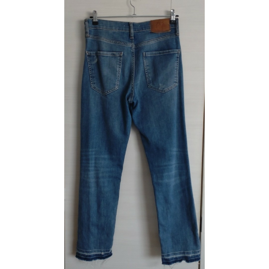ZARA - ZARAザラ☆スリムクロップドデニムジーンズsizeEUR38の ZARA - ZARAザラ☆スリムクロップドデニムジーンズsizeEUR38の