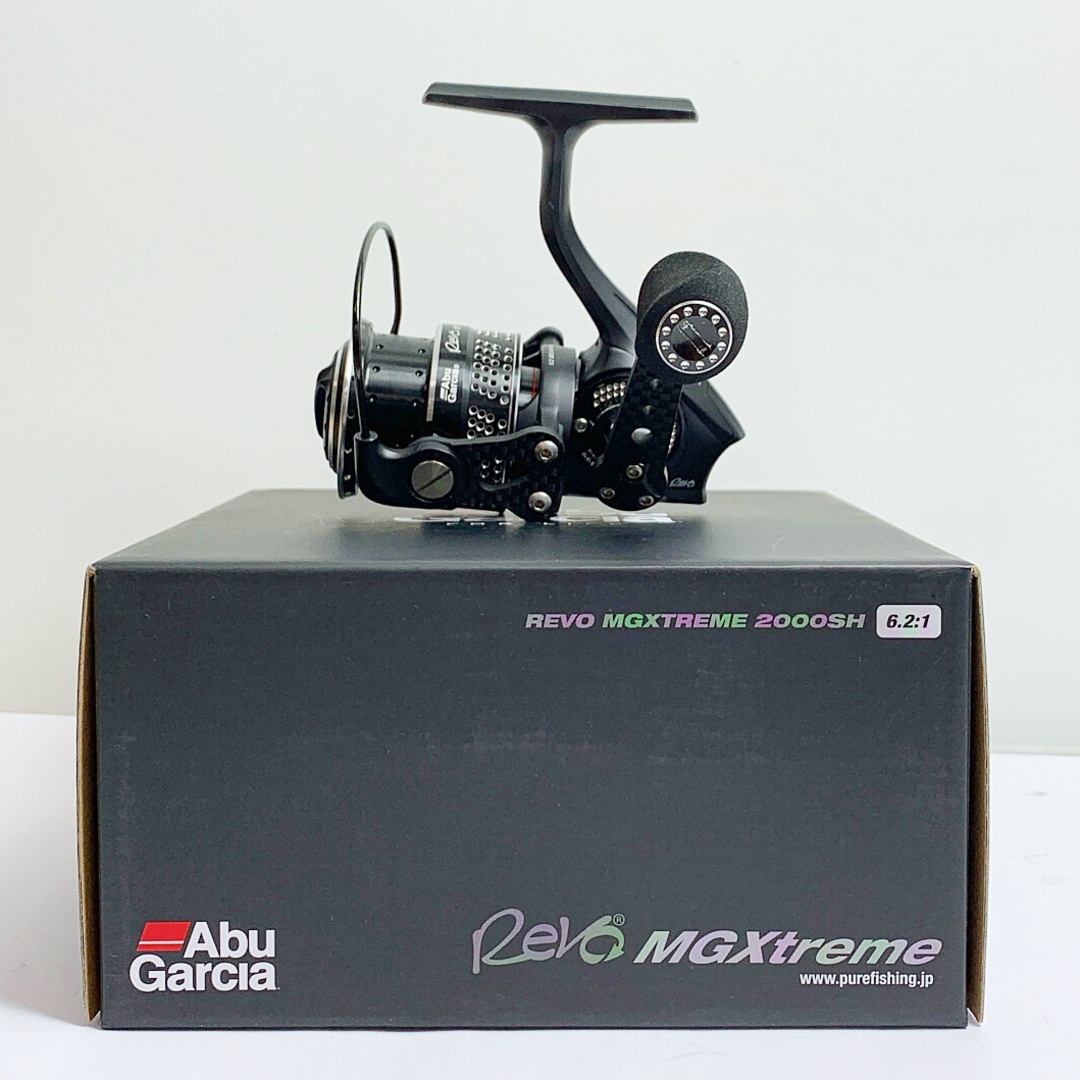 ★★Abu Garcia アブガルシア スピニングリール　 REVO MGXTREME 2000SHスポーツ/アウトドア