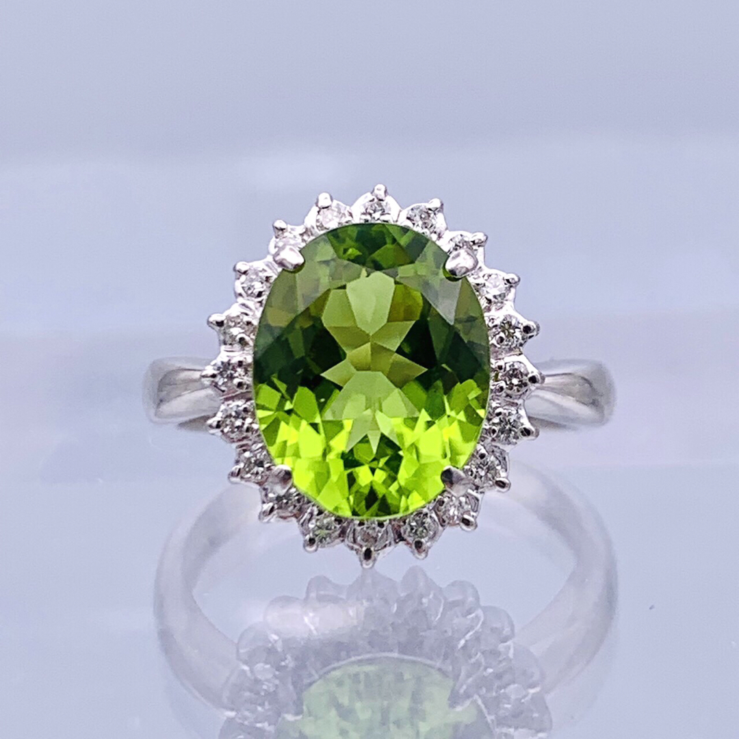 ✴︎極美品　PT900 3.23ct ペリドット 0.14ct ダイヤ リング