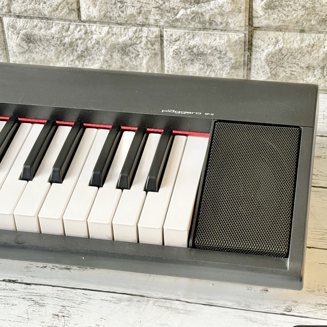 ヤマハ美品！！　ヤマハ　YAMAHA NP-12B 電子キーボード　ピアノ