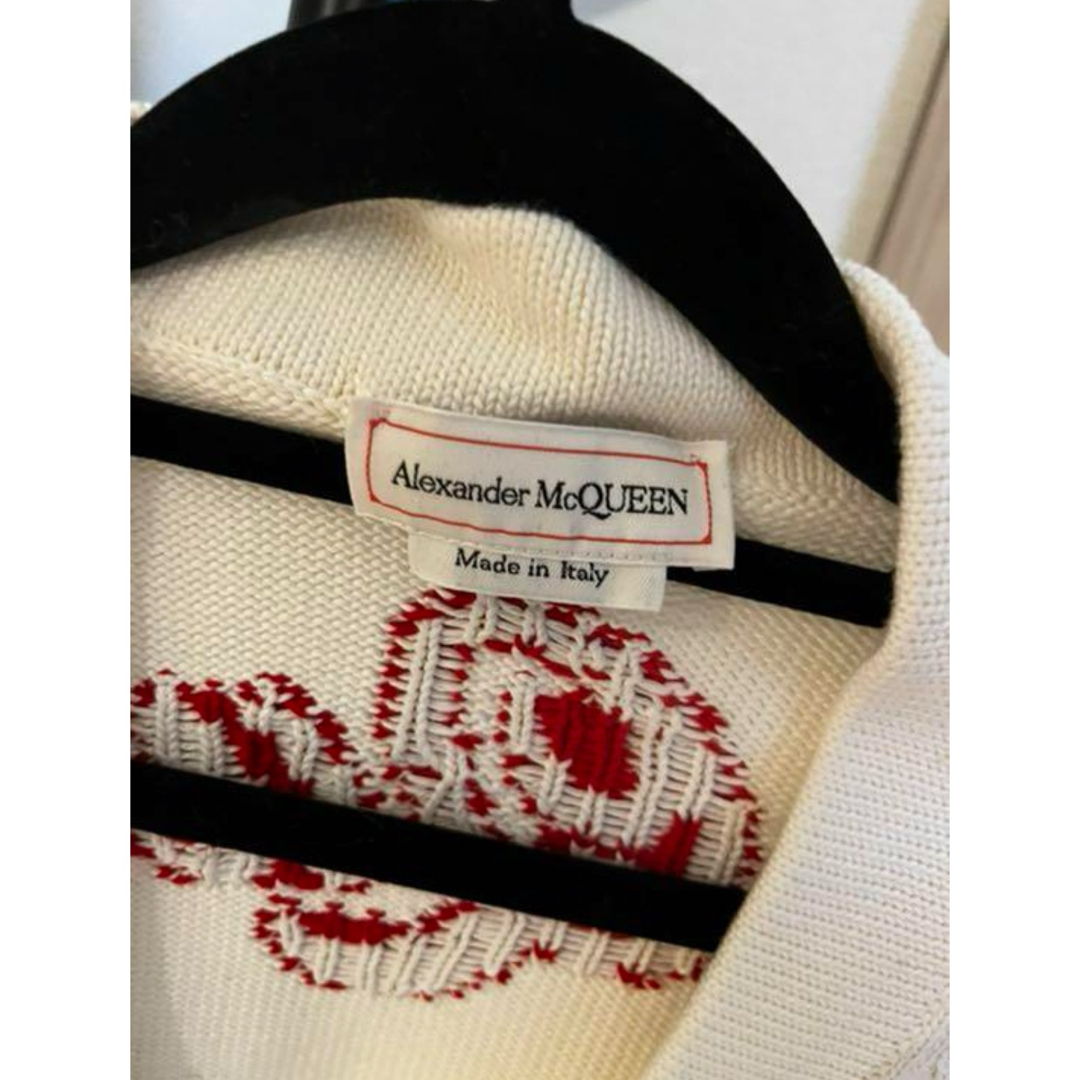 Alexander McQueen(アレキサンダーマックイーン)のアレキサンダーマックイーン　カーディガン　白 メンズのトップス(ニット/セーター)の商品写真