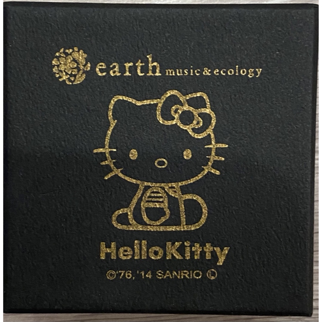 earth music & ecology(アースミュージックアンドエコロジー)の[値下]HELLO KITTY ネックレス トートバッグ セット エンタメ/ホビーのおもちゃ/ぬいぐるみ(キャラクターグッズ)の商品写真