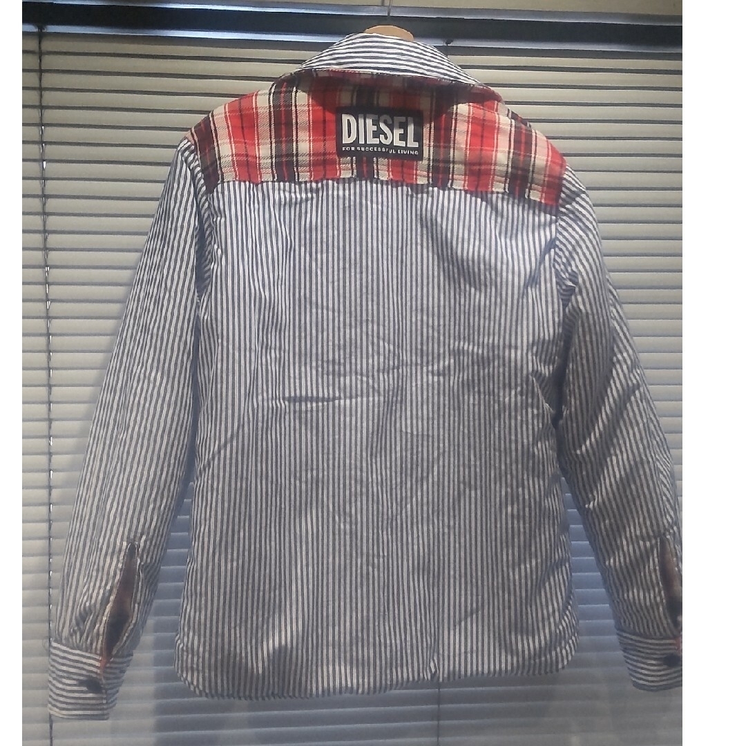 DIESEL(ディーゼル)のDIESEL  リバーシブル。中綿入り。オーバーサイズ。 メンズのジャケット/アウター(その他)の商品写真