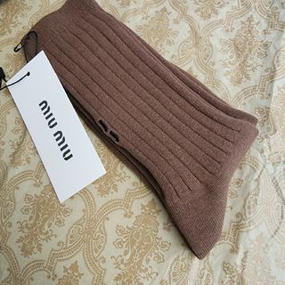 ミュウミュウ(miumiu)のミュウミュウ　ソックス　靴下　ブラウン(ソックス)