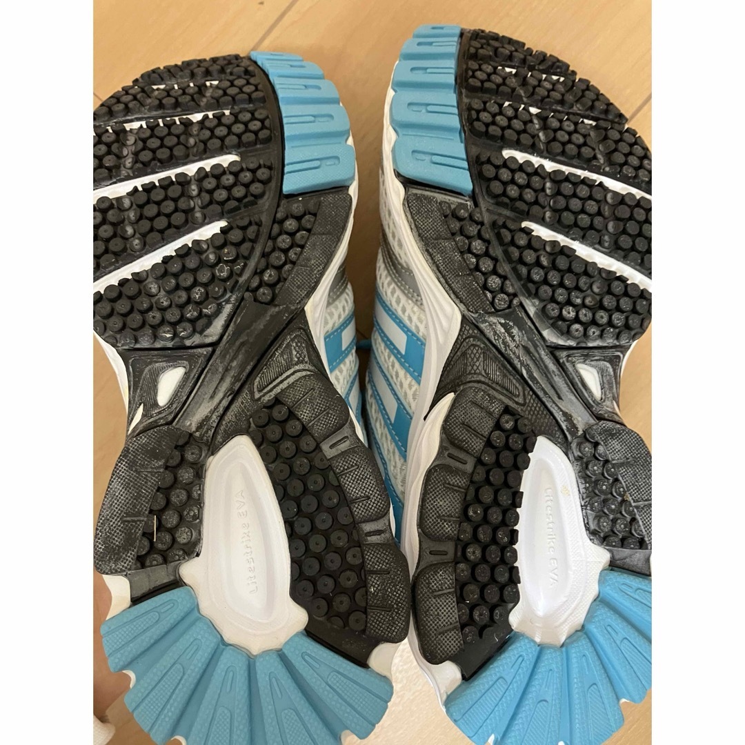 adidas(アディダス)の売切値下！adidas スニーカー　ランニングコース　バンキッシュ 23.5cm スポーツ/アウトドアのランニング(シューズ)の商品写真