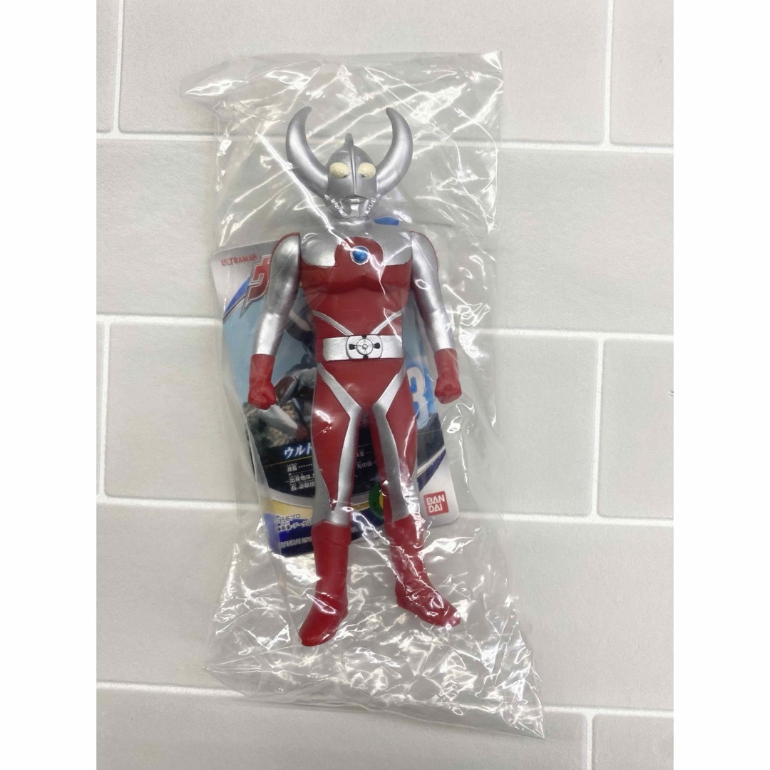 BANDAI(バンダイ)の【新品　未使用】バンダイ ウルトラヒーローシリーズ 23 ウルトラの父 エンタメ/ホビーのおもちゃ/ぬいぐるみ(キャラクターグッズ)の商品写真