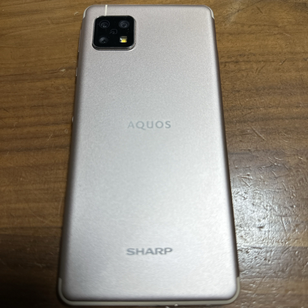 SHARP(シャープ)のSHARP AQUOS sense4(SH-15M) スマホ/家電/カメラのスマートフォン/携帯電話(スマートフォン本体)の商品写真