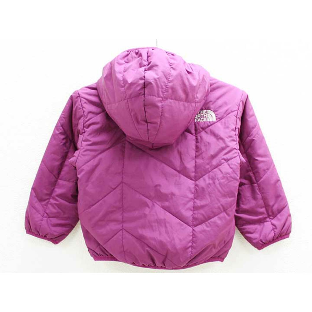 THE NORTH FACE(ザノースフェイス)の♪ザ・ノースフェイス/THE NORTH FACE♪85cm 中綿ブルゾン 紫×白 リバーシブル【中古】子供服 キッズ kids ベビー服 baby 女の子 秋冬 101122 キッズ/ベビー/マタニティのベビー服(~85cm)(ジャケット/コート)の商品写真