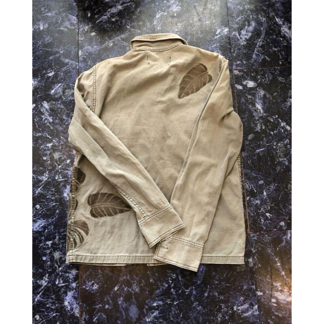 REMI RELIEF(レミレリーフ)のレミレリーフ　remi RELIEF シャツ　shirt リーフ　Leaf メンズのトップス(Tシャツ/カットソー(半袖/袖なし))の商品写真
