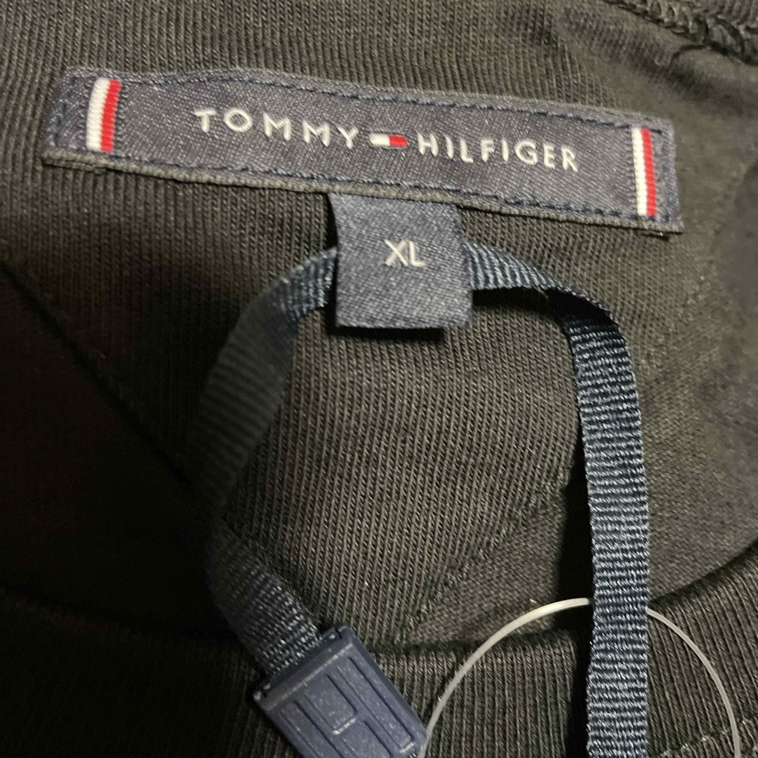 TOMMY HILFIGER(トミーヒルフィガー)のトミーフィルフィガー　未使用XLサイズ完売品 メンズのトップス(Tシャツ/カットソー(七分/長袖))の商品写真