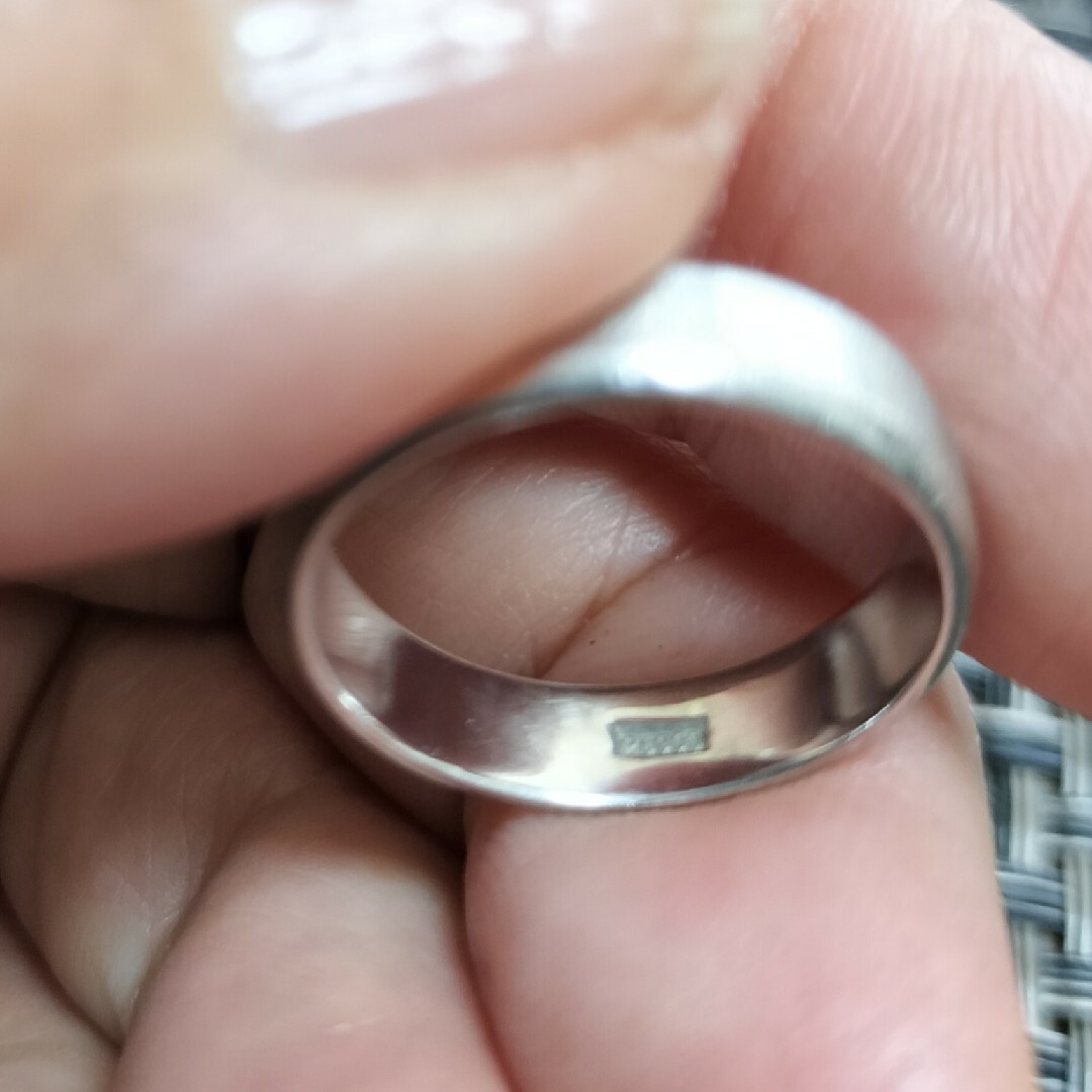 Pt９００ 指輪 結婚指輪  つや消し ツートン 裏抜き無し 指通り滑らか レディースのアクセサリー(リング(指輪))の商品写真