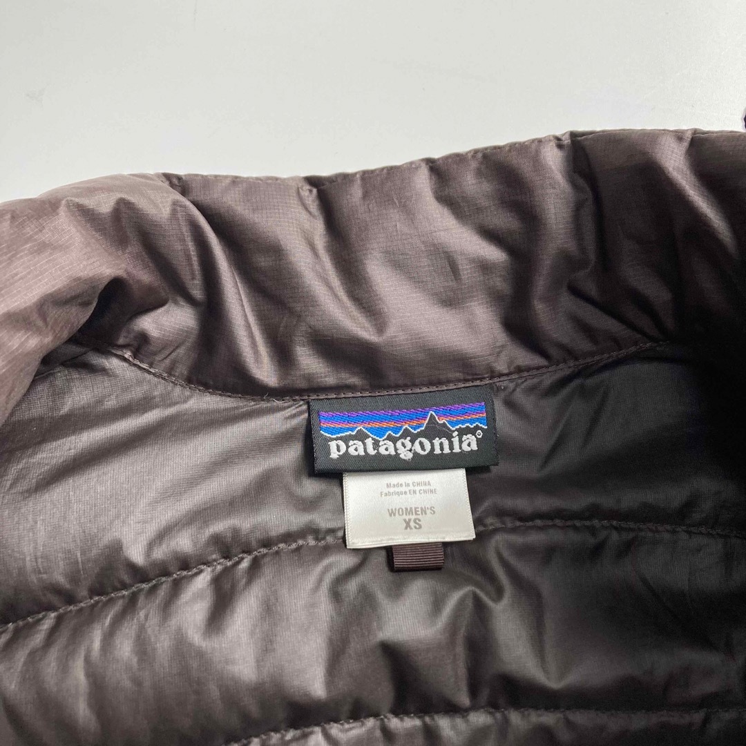 patagonia(パタゴニア)のPatagonia パタゴニア　ダウンコート　ダウンジャケット  レディース レディースのジャケット/アウター(ダウンジャケット)の商品写真