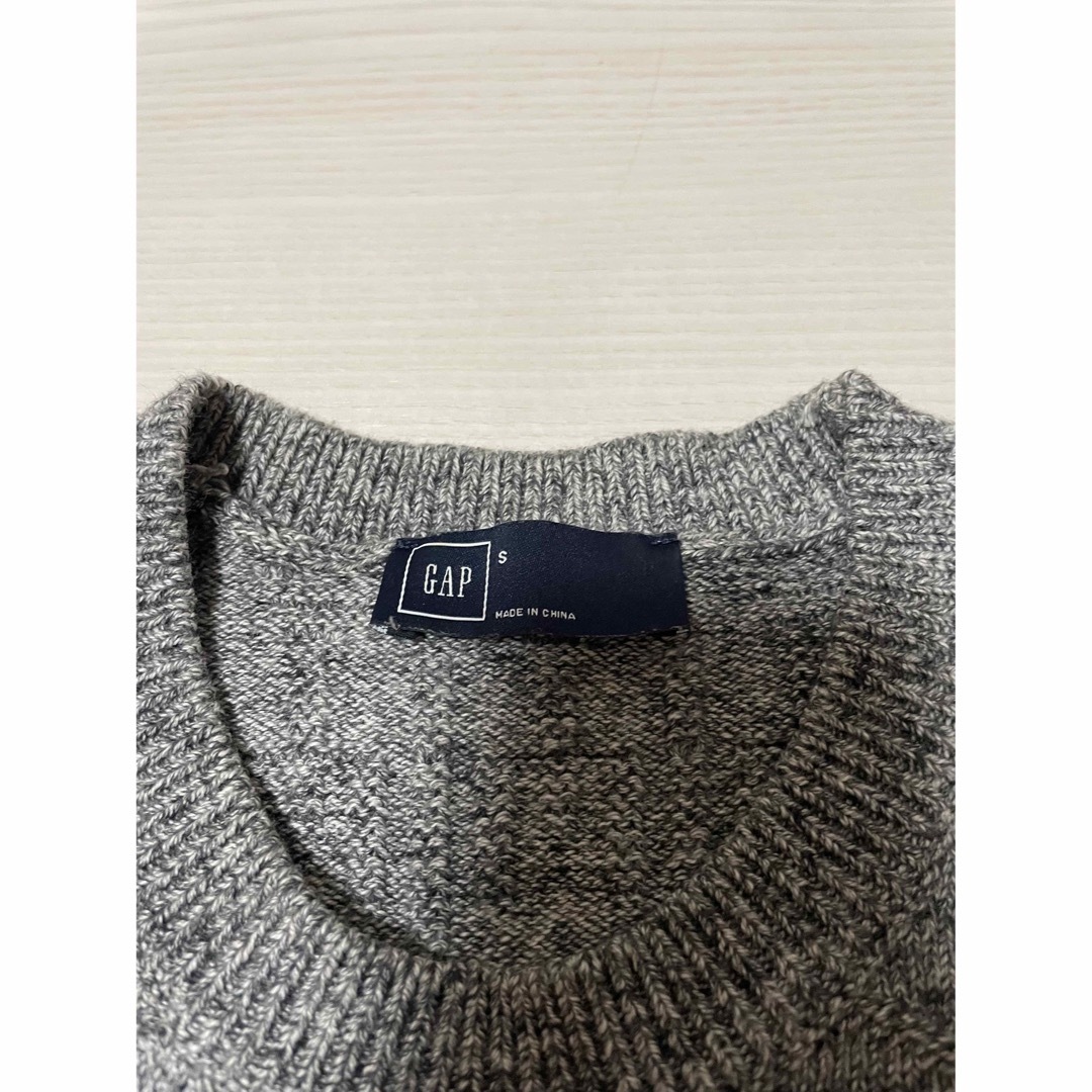 GAP(ギャップ)の【美品】GAP ニット　グレー メンズのトップス(ニット/セーター)の商品写真