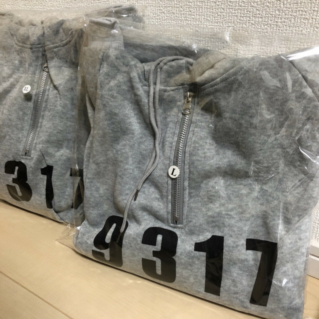 ロゴパーカー グレー XL レディース オーバーサイズ 韓国 秋服冬服 レディースのトップス(パーカー)の商品写真