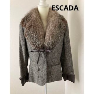 エスカーダ(ESCADA)のエスカーダ リアルファー付 テーラードジャケット ロールアップ袖(毛皮/ファーコート)