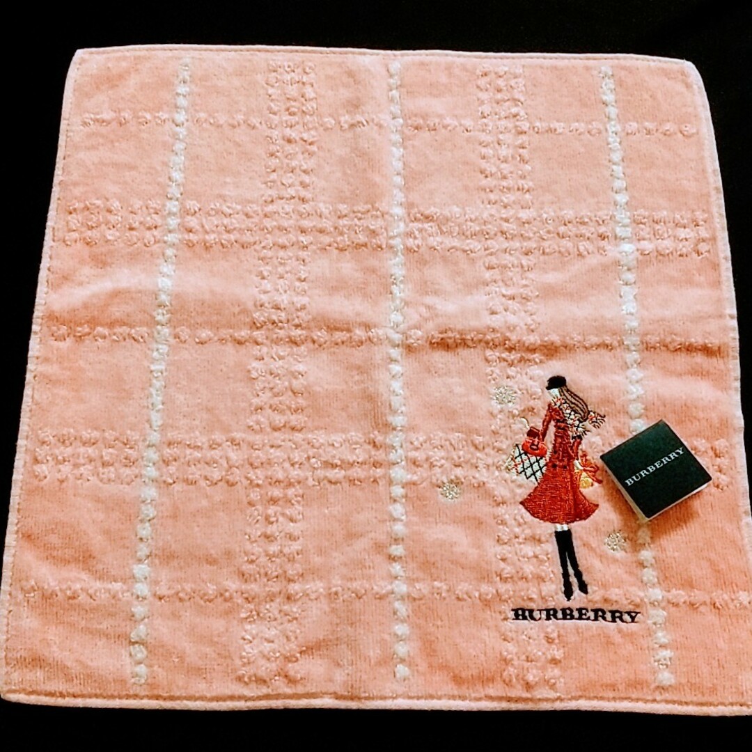 BURBERRY(バーバリー)のBURBERRY タオルハンカチ 女の子 刺繍 レディースのファッション小物(ハンカチ)の商品写真