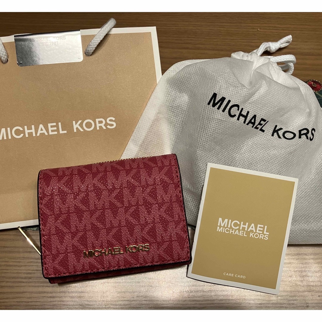 Michael Kors(マイケルコース)のマイケルコース　財布JETSETTRAVEL ミッドジップウォレット スモール  レディースのファッション小物(財布)の商品写真