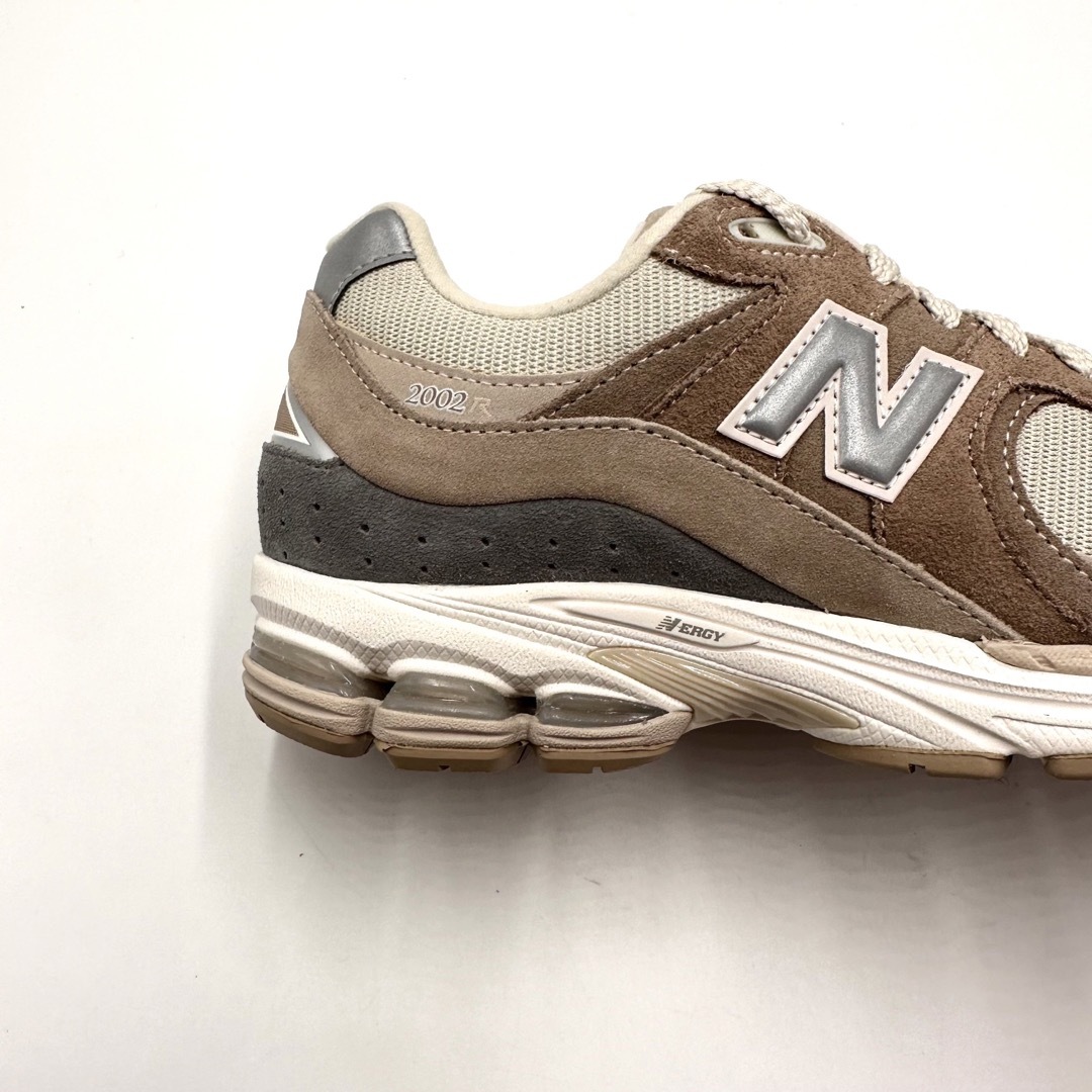 New Balance(ニューバランス)の25cm new balance ニューバランス M2002RSI ベージュ レディースの靴/シューズ(スニーカー)の商品写真