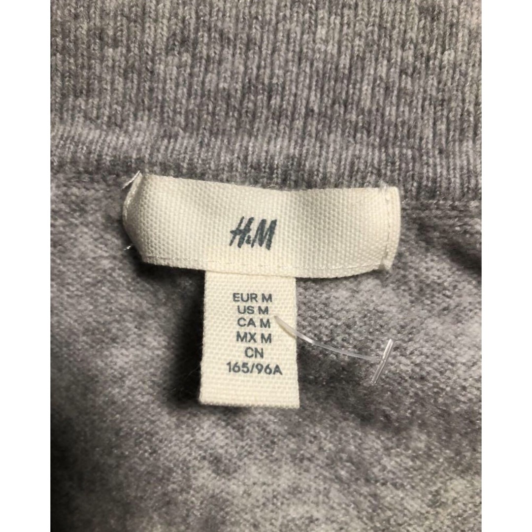 H&M(エイチアンドエム)のH&M 襟付き ニット グレー Mサイズ レディースのトップス(ニット/セーター)の商品写真