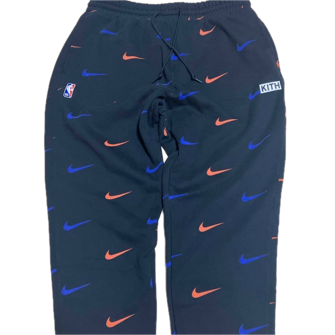 NIKE(ナイキ)のKITH Nike New York Knicks Fleece Pant   メンズのパンツ(その他)の商品写真