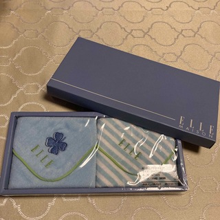 エル(ELLE)のELLE プチタオル 2枚　箱入り  ブルー系  ギフト　プレゼント　お祝い(タオル/バス用品)
